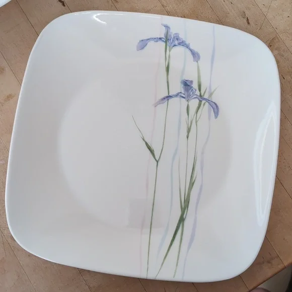 3 Corelle Shadow Iris Square Dinner Plates Corning Purple Flowers 10.5" Plates - Picture 4 of 5